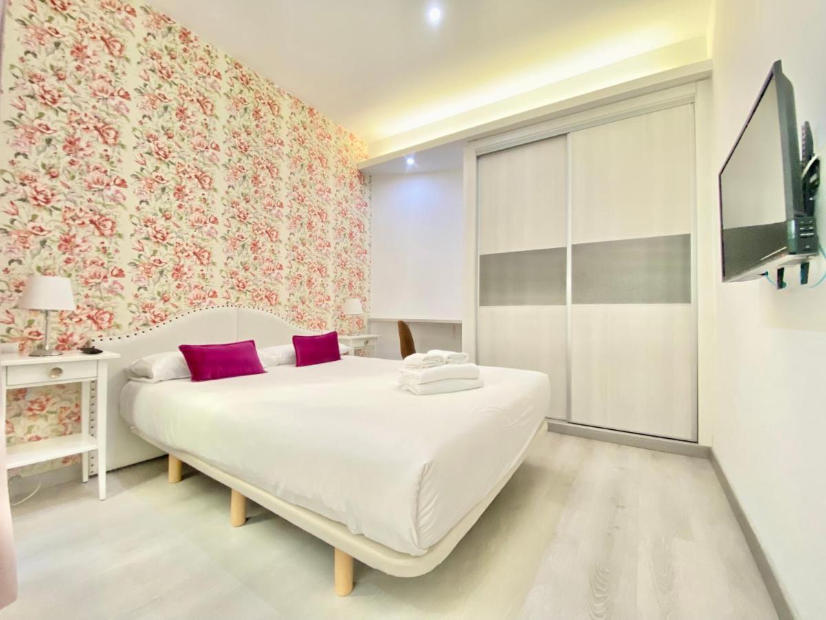 דירות מדריד Charming Puerta Del Sol Center מראה חיצוני תמונה