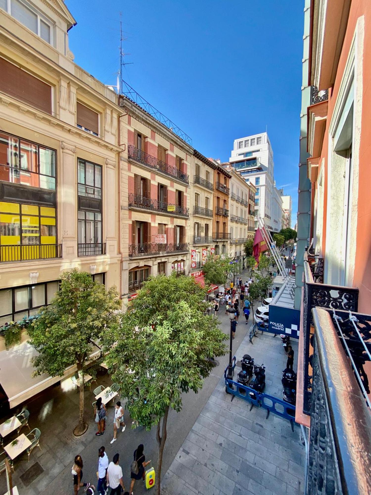דירות מדריד Charming Puerta Del Sol Center מראה חיצוני תמונה